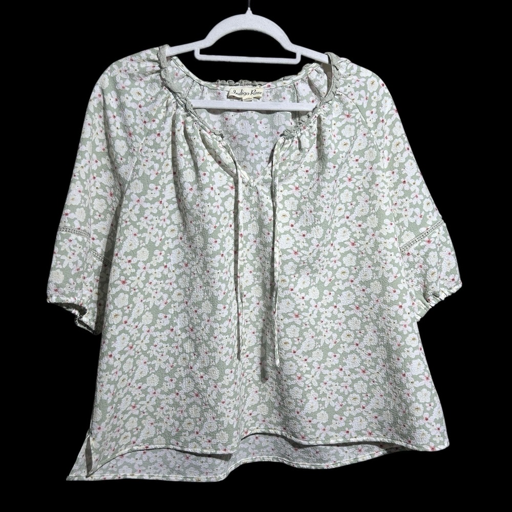 Indigo Rose Relaxed Top Women's 1X Boho Green & White‎ Floral Tie Front Peasant